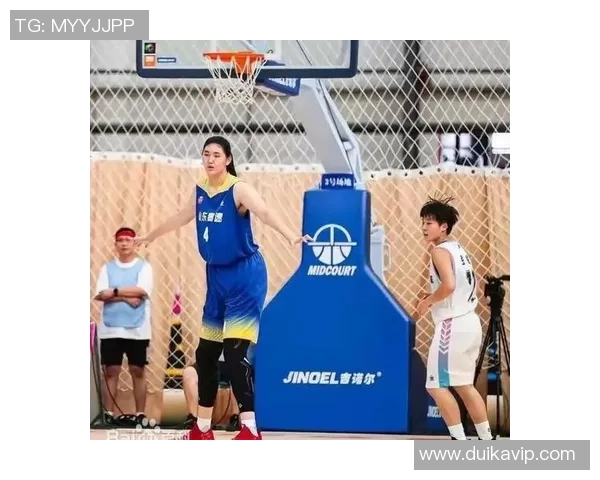 篮球明星太太的身高揭秘她们在生活与运动中的独特魅力与风采